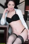 松本まりな